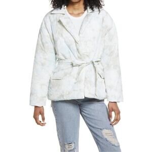 Blank NYC Size M Puffer Coat Jacket Anthropologie Bennie Blue White Cozy Outdoor